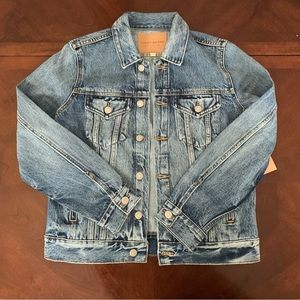 Levi’s Blue Jean Babe Trucker Jacket M NWT